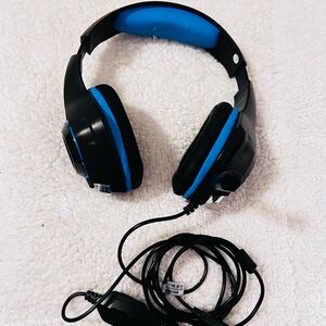Beexcellent Black and Blue Wired Headset